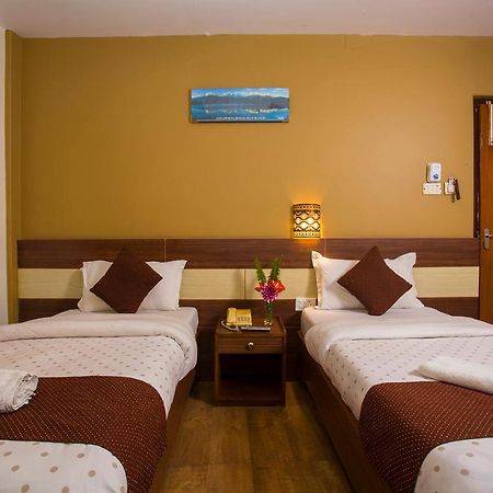 Hotel Trip Pokhara Extérieur photo
