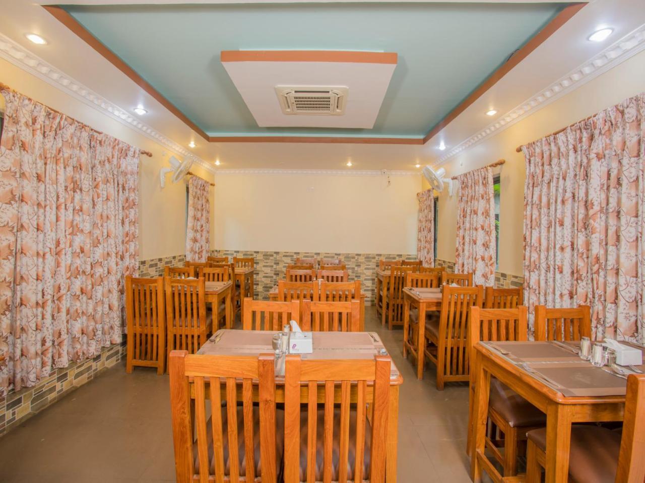 Hotel Trip Pokhara Extérieur photo