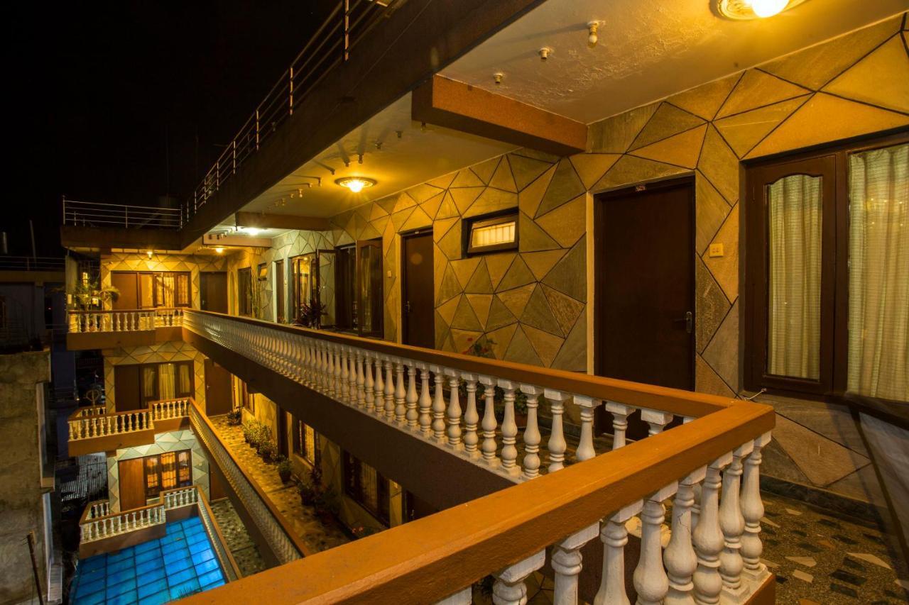 Hotel Trip Pokhara Extérieur photo