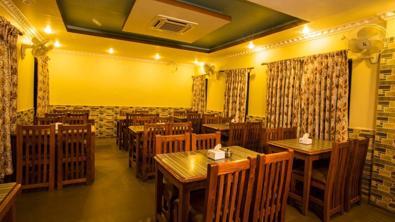 Hotel Trip Pokhara Extérieur photo