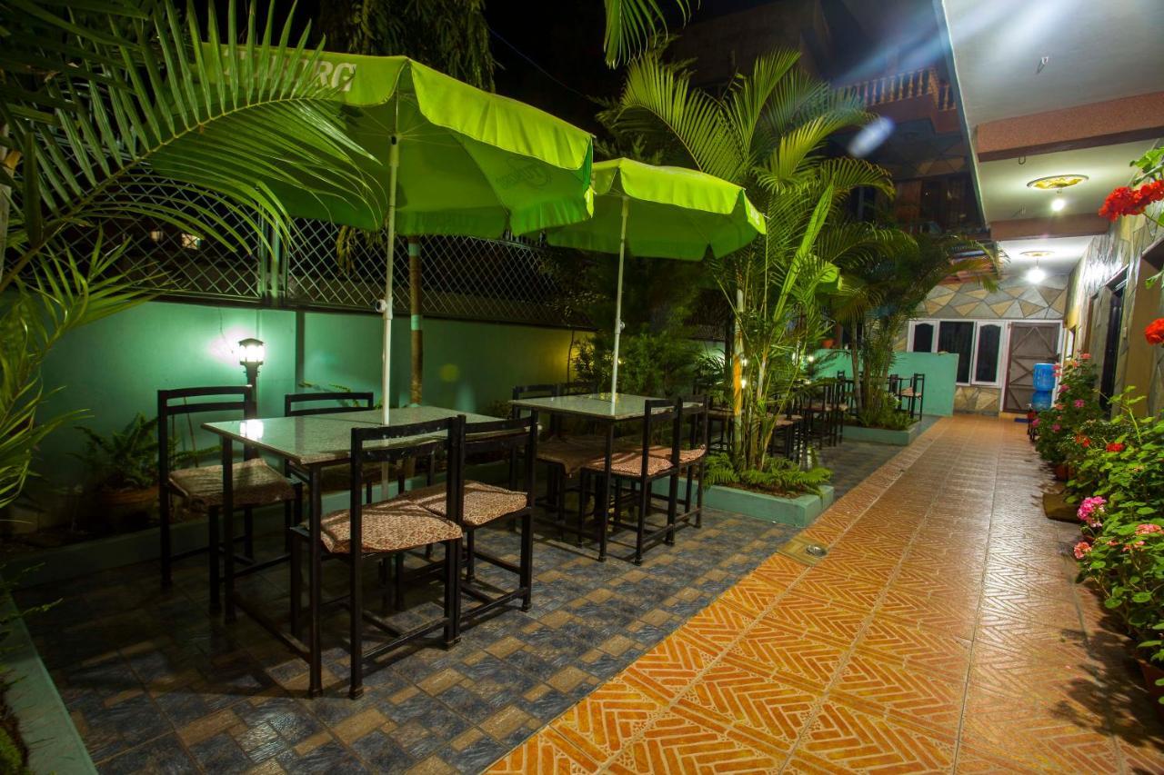 Hotel Trip Pokhara Extérieur photo