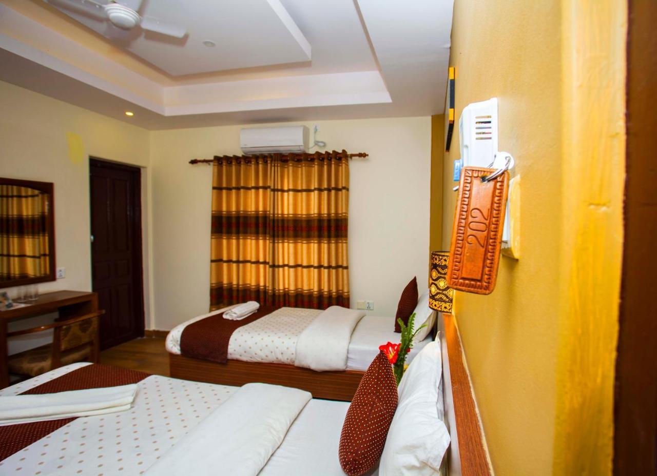 Hotel Trip Pokhara Extérieur photo